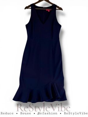 BETSEY JOHNSON Women’s Size 10 Dress Sheath Column Style V-Neckline Ruffle Navy